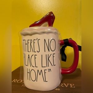 Wizard of Oz Rae Dunn Cup